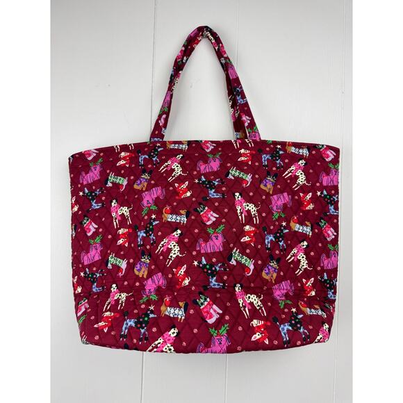 Vera Bradley Holiday Hounds Essential Grand Tote, NWT - Picture 1 of 5
